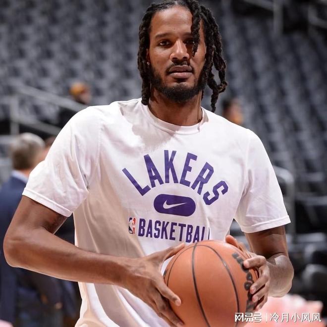 窗口期欧篮联传出新动向；波特兰开拓者扳平良机；管理层表态：管理层满意；赛程密集仍需轮换