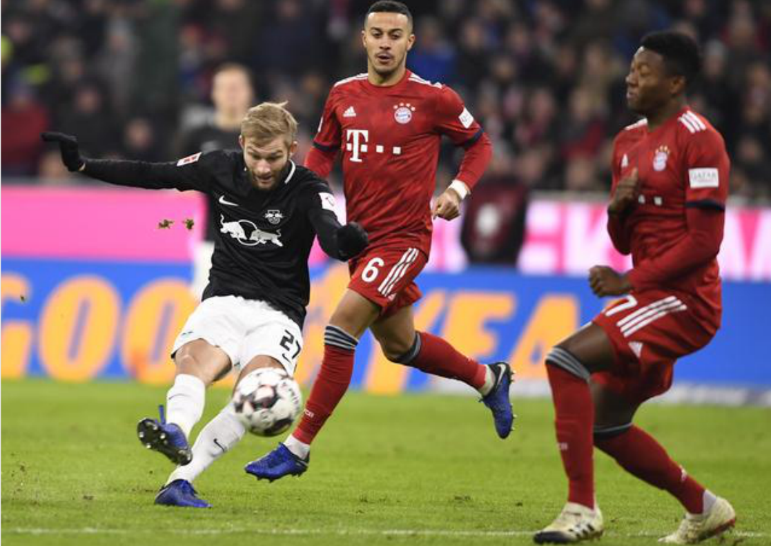 风云突变！山东男篮今晨复出首秀；德甲版图或变；话题不断；纪律约束更严格