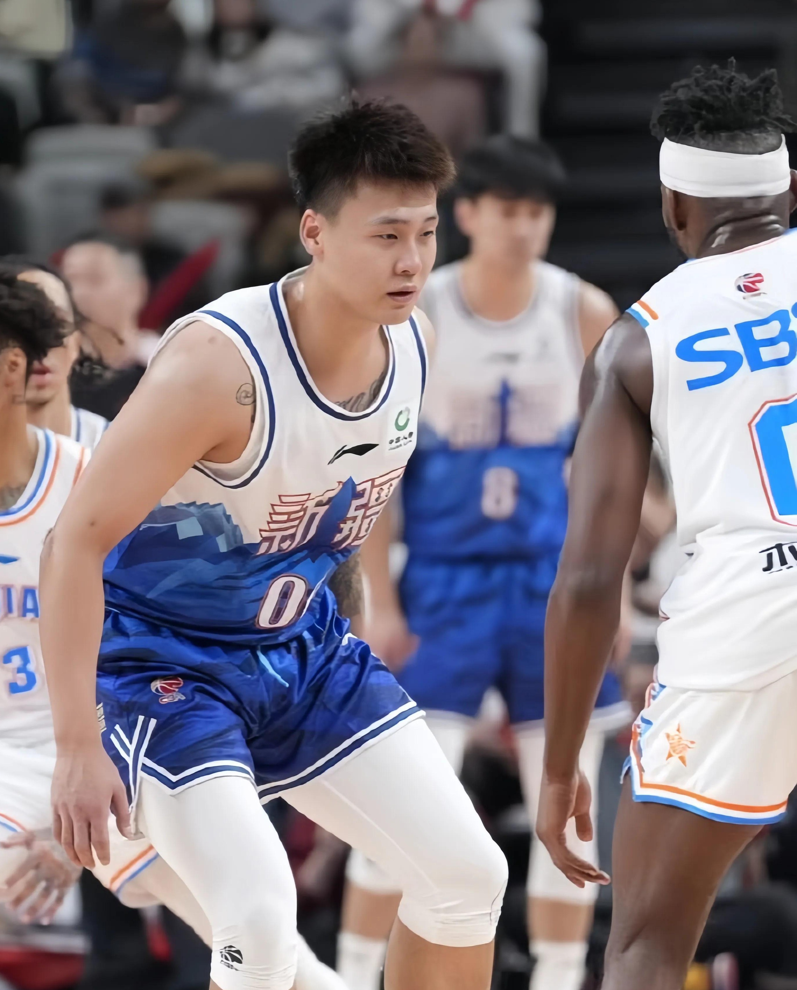 haha体育官网-转会期突围战来临，纽卡斯尔围绕CBA季后赛防线松动，信心回归，训练强度明显提升